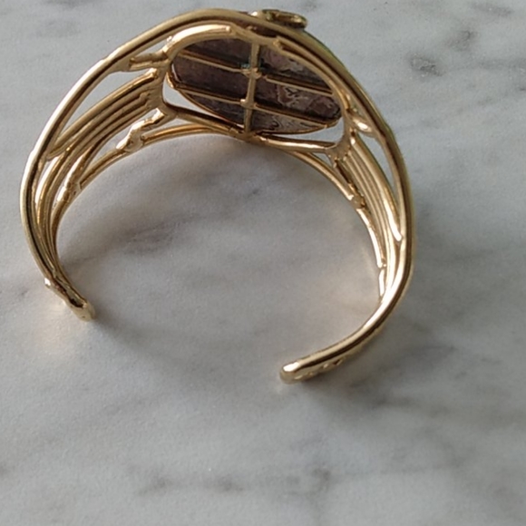 Jewelry - Picture 3 of 4